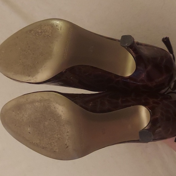 MARTINEZ VALERO Brown Crocodile Print Heeled Ankle Booties - Picture 7 of 10